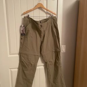 Pull on pants with zipper to convent to shorts